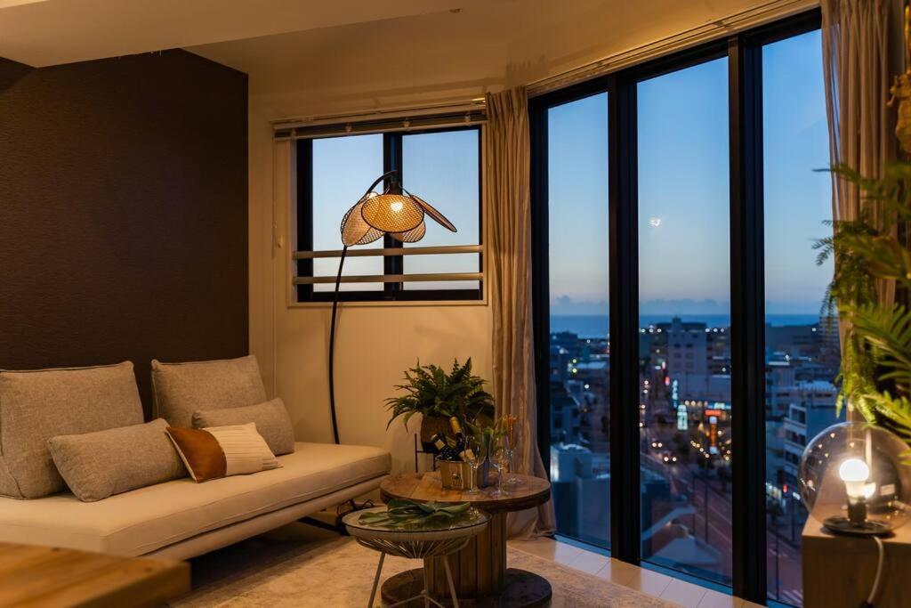 Апартаменты The Penthouse Ginowan Urasoe Экстерьер фото