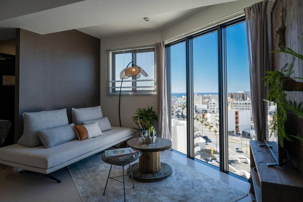 Апартаменты The Penthouse Ginowan Urasoe Экстерьер фото