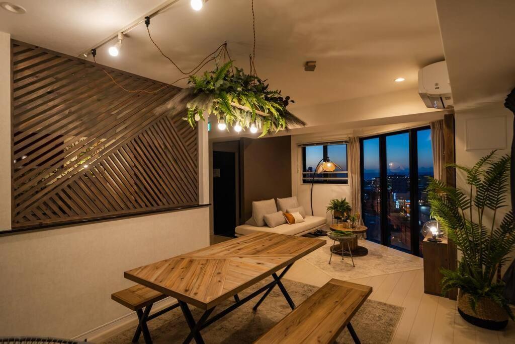 Апартаменты The Penthouse Ginowan Urasoe Экстерьер фото