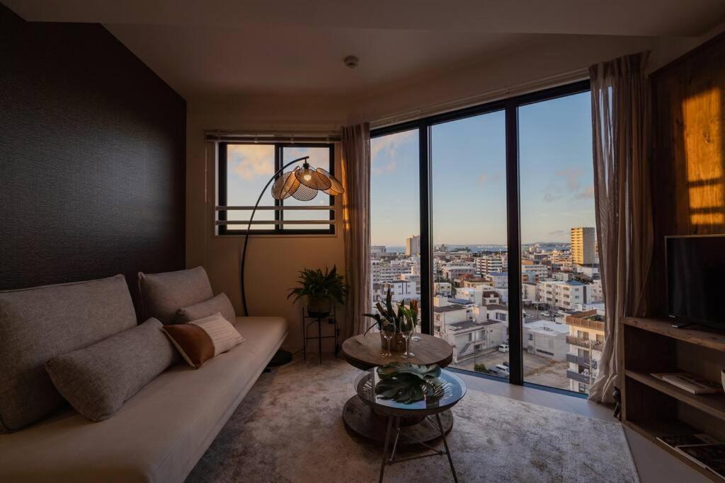 Апартаменты The Penthouse Ginowan Urasoe Экстерьер фото